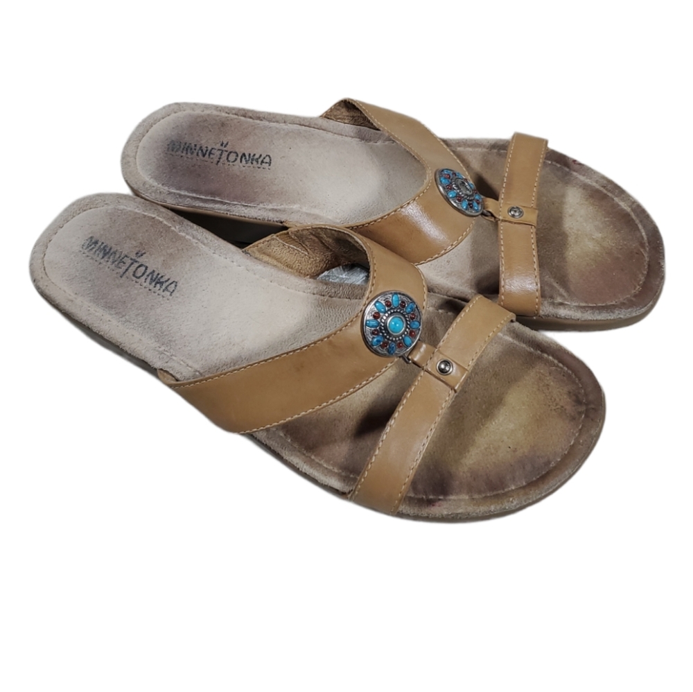 Minnetonka Sandals - Picture 4 of 7